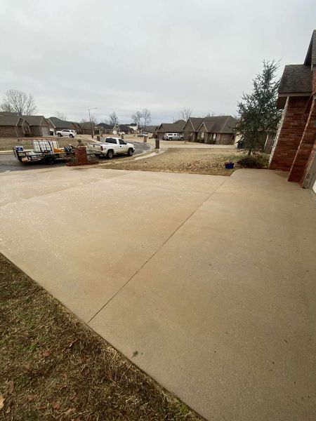 Driveway Washing: Oil Stain Removal Methods That Actually Work